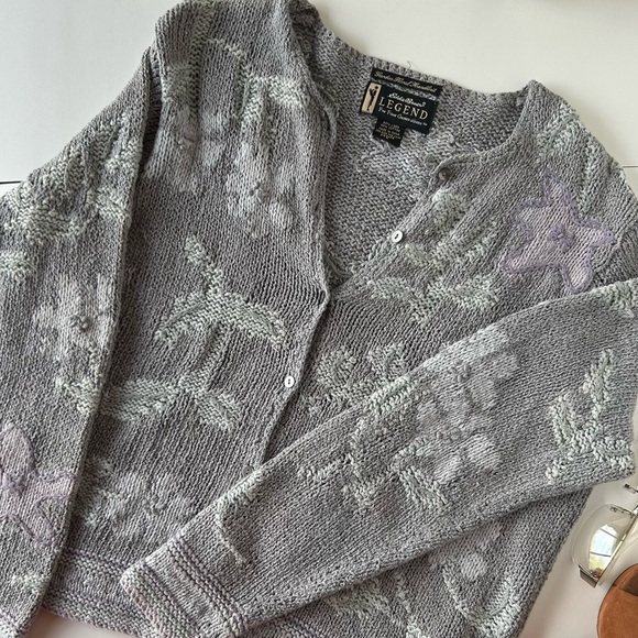 Vintage Eddie Bauer legend for four generations sweater - Picture 5 of 11